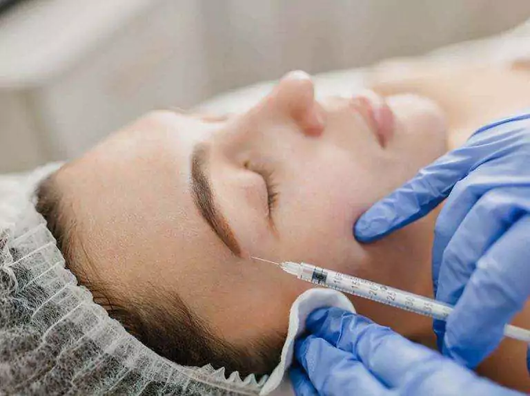 کلینیک زیبایی در شهرک غرب (سعادت آباد) 22 1